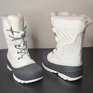 All in Motion Kids Snow Boots in White and Black